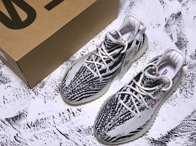 White V2 Boost 350 Black Adidas CP9654 Yeezy Zebra 1124